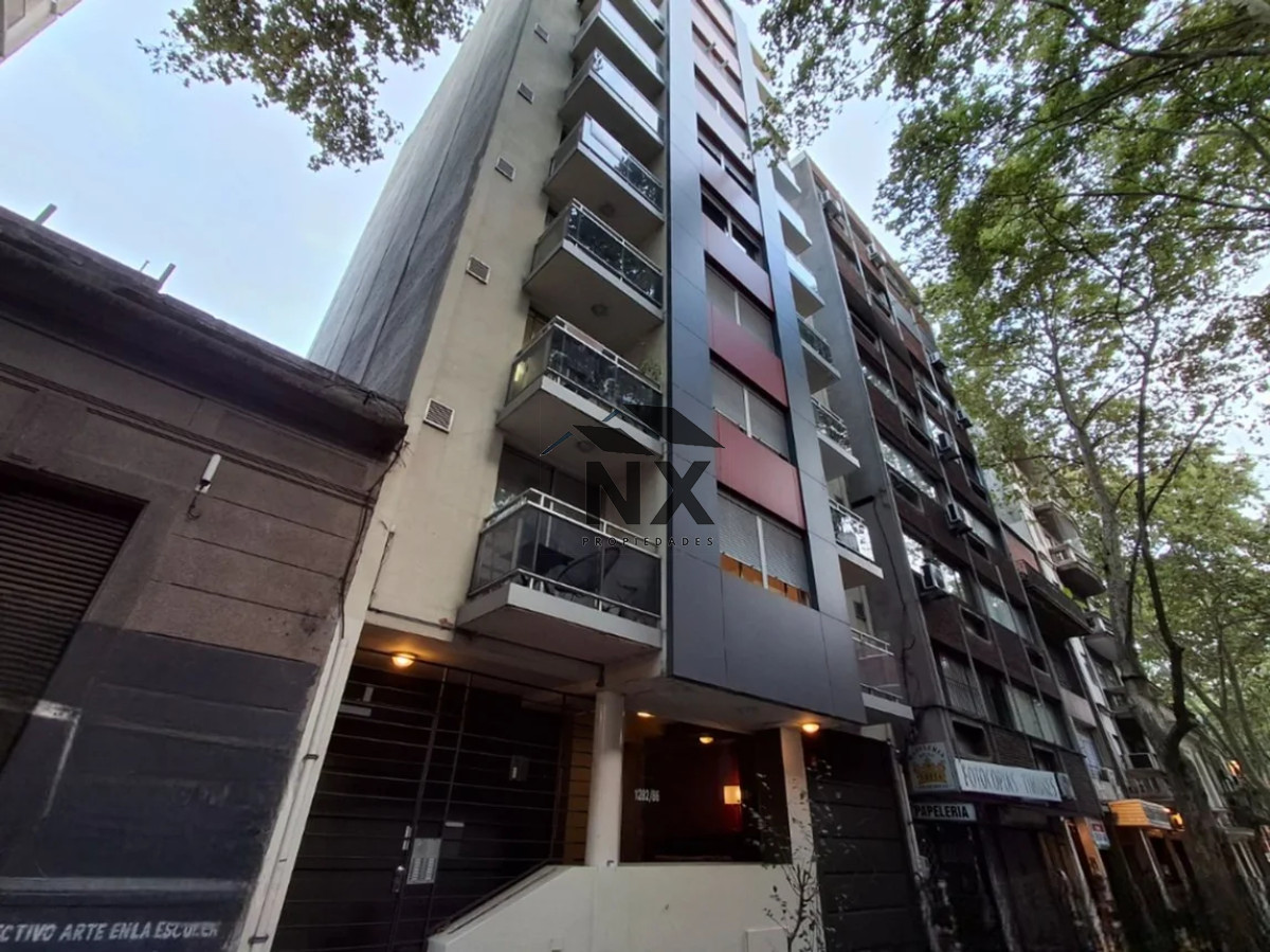 Apartamento ID.67 - Venta Apartamento 2 Dormitorios, Centro, Garage, Balcon, T