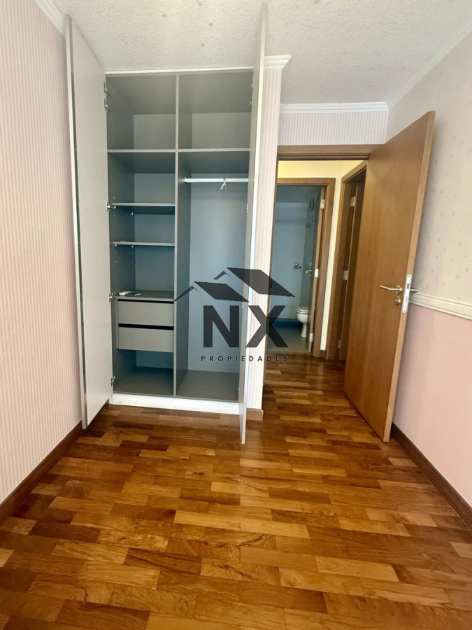 Apartamento ID.389 - Venta Apartamento2 Dormitorios, Patio, Garaje, Malvin, T
