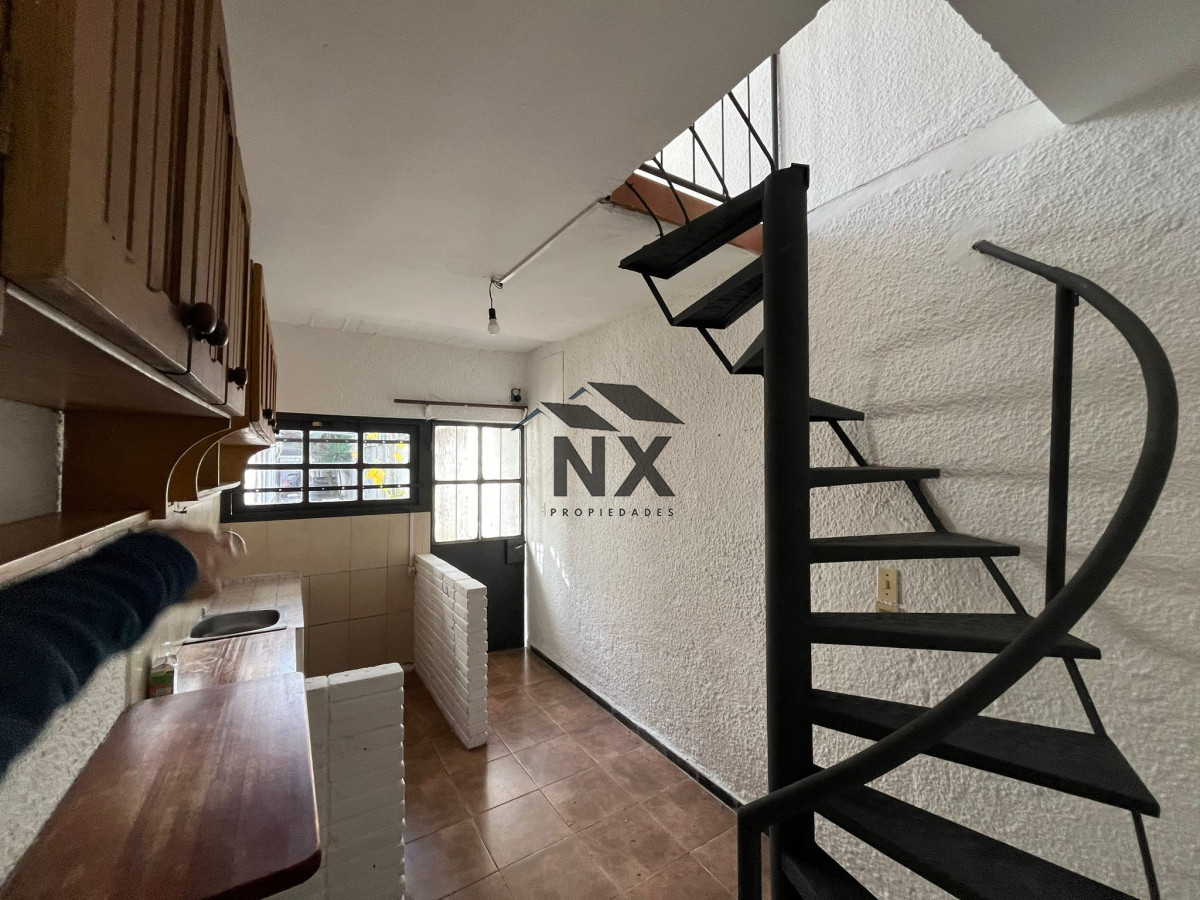 Apartamento ID.52 - Venta Apartamento Tipo Casa 1 Dormitorio, Parrillero, Parque Batlle, T