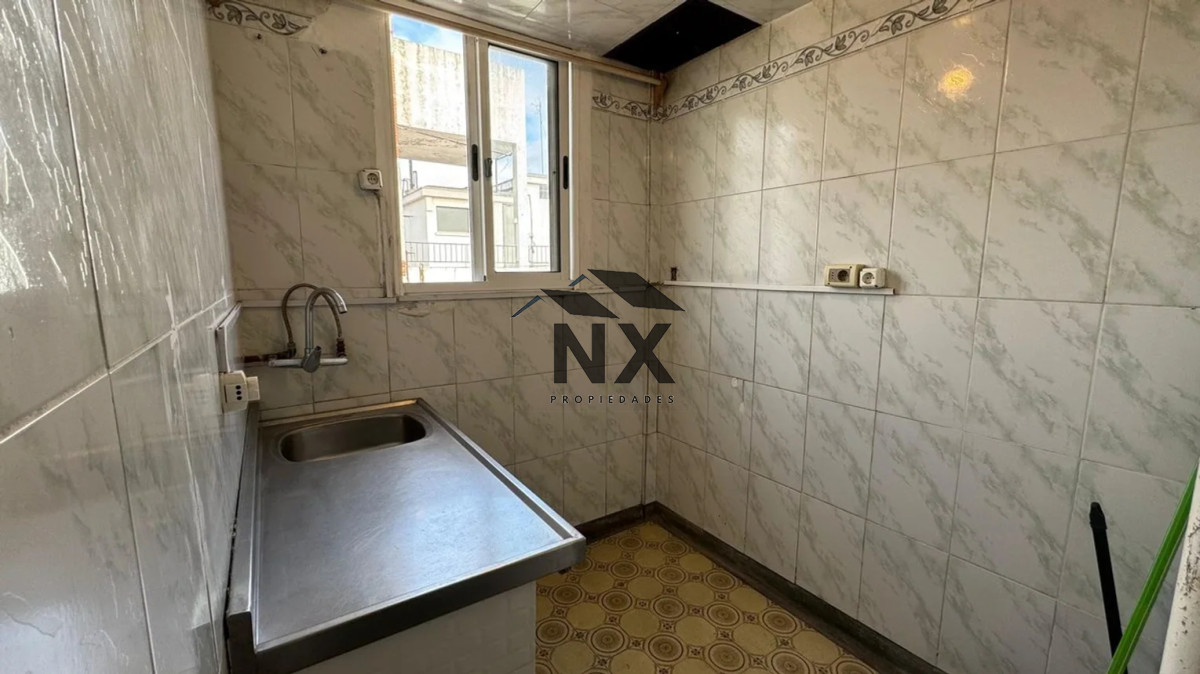 Apartamento ID.78 - Alquiler Apartamento 2 Dormitorios, Centro, Balcón, T