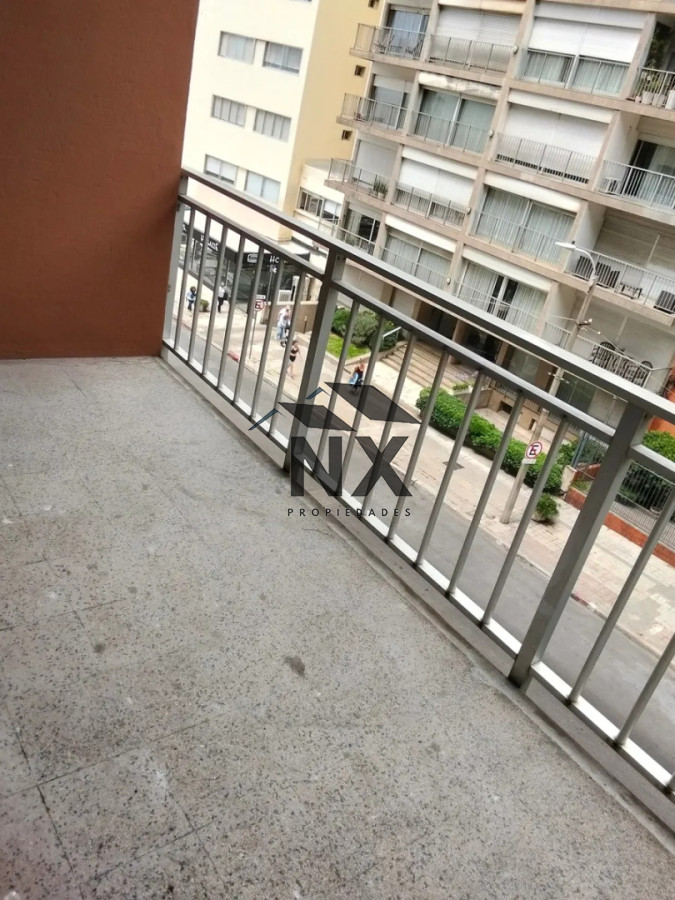 Apartamento ID.343 - Venta Apartamento 3 Dormitorios + Servicio, Garaje Pocitos, T