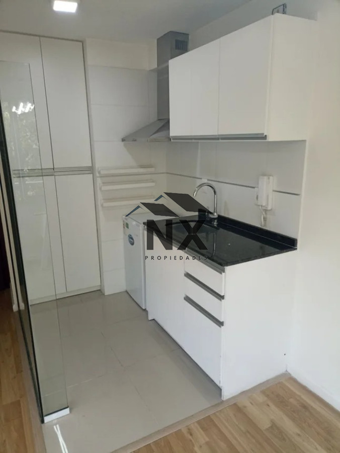 Apartamento ID.8 - Apartamento Alquiler Monoambiente Con Balcón, Parrillero Y Lavadero Pocitos, Montevideo, T