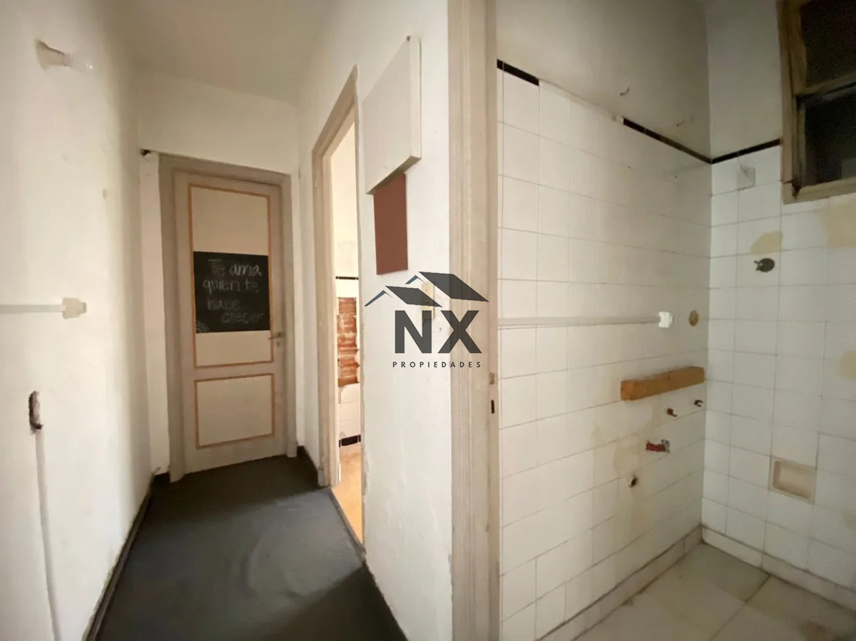 Apartamento ID.56 - Venta Apartamento 2 Dormitorios y Servicio, Centro, T