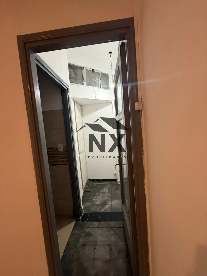 Apartamento ID.90 - Venta apto 2 Domitorios Patio uso Exclusivo Centro Montevideo, N