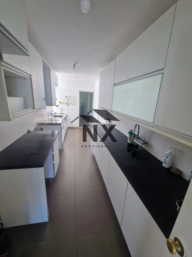 Apartamento ID.373 - Venta 3 Dormitorios + Servicio, Pocitos.