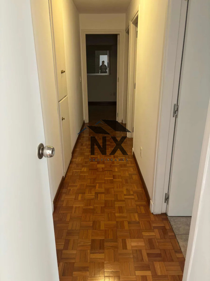 Apartamento ID.68 - Alquiler Apartamento 3 Dormitorios en Pocitos, 2 Baños, Cochera, Balcon, T