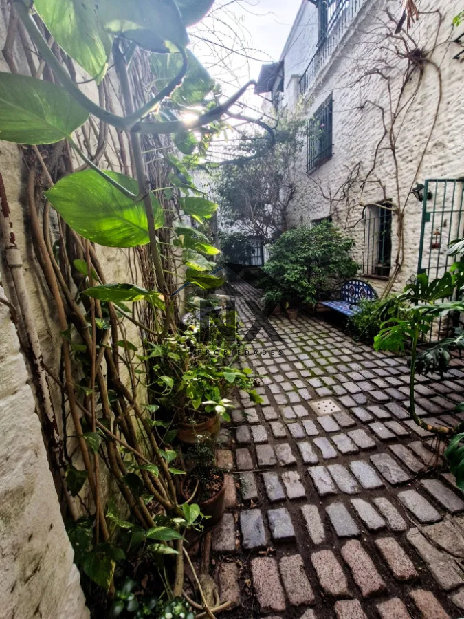 Apartamento ID.66 - Alquiler Apartamento 1 Dormitorio Duplex, Ciudad Vieja, T