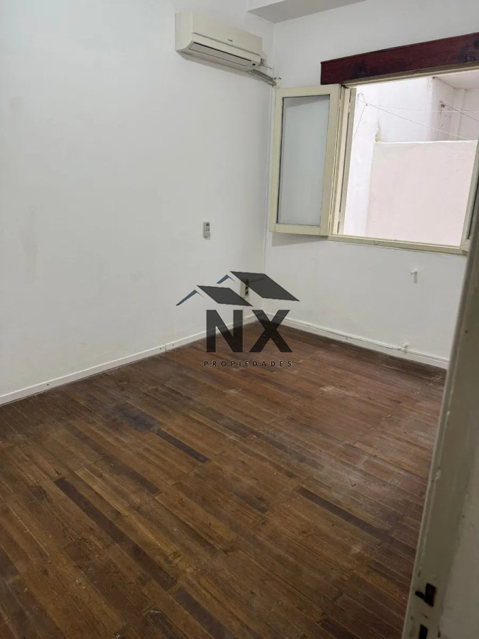 Apartamento ID.90 - Venta apto 2 Domitorios Patio uso Exclusivo Centro Montevideo, N