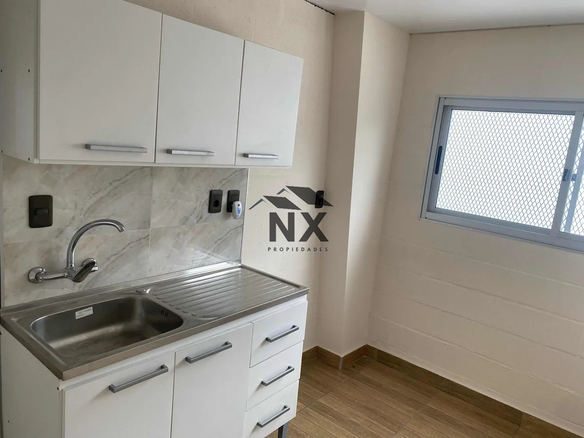 Apartamento ID.129 - Alquilo a estrenar Depósito, Local Comercial o Industrial de 4500m2, J