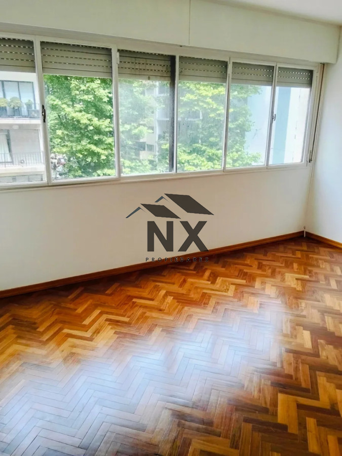 Apartamento ID.343 - Venta Apartamento 3 Dormitorios + Servicio, Garaje Pocitos, T