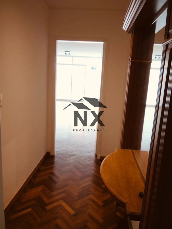 Apartamento ID.343 - Venta Apartamento 3 Dormitorios + Servicio, Garaje Pocitos, T