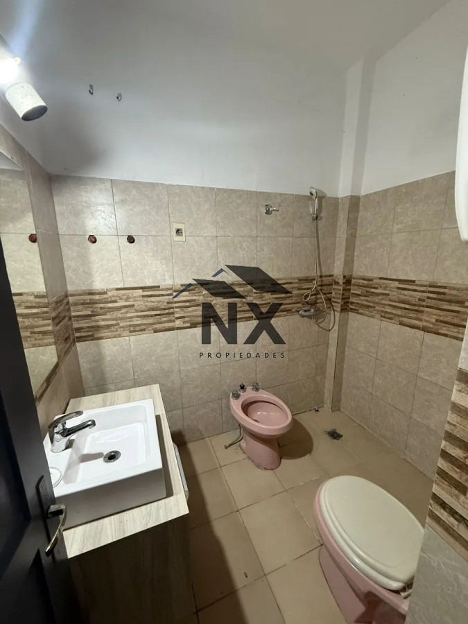 Apartamento ID.90 - Venta apto 2 Domitorios Patio uso Exclusivo Centro Montevideo, N