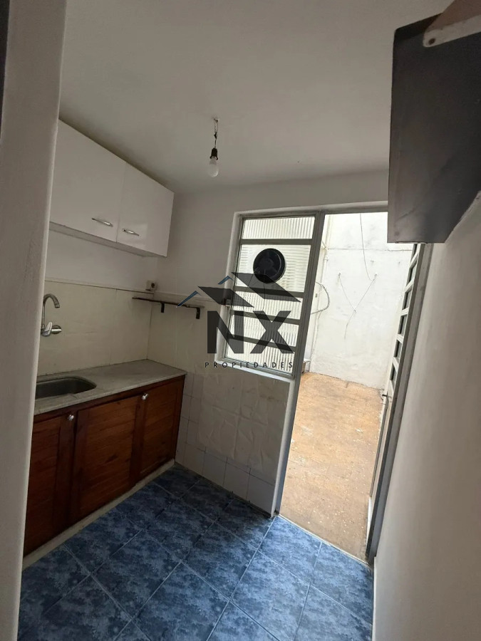 Apartamento ID.90 - Venta apto 2 Domitorios Patio uso Exclusivo Centro Montevideo, N