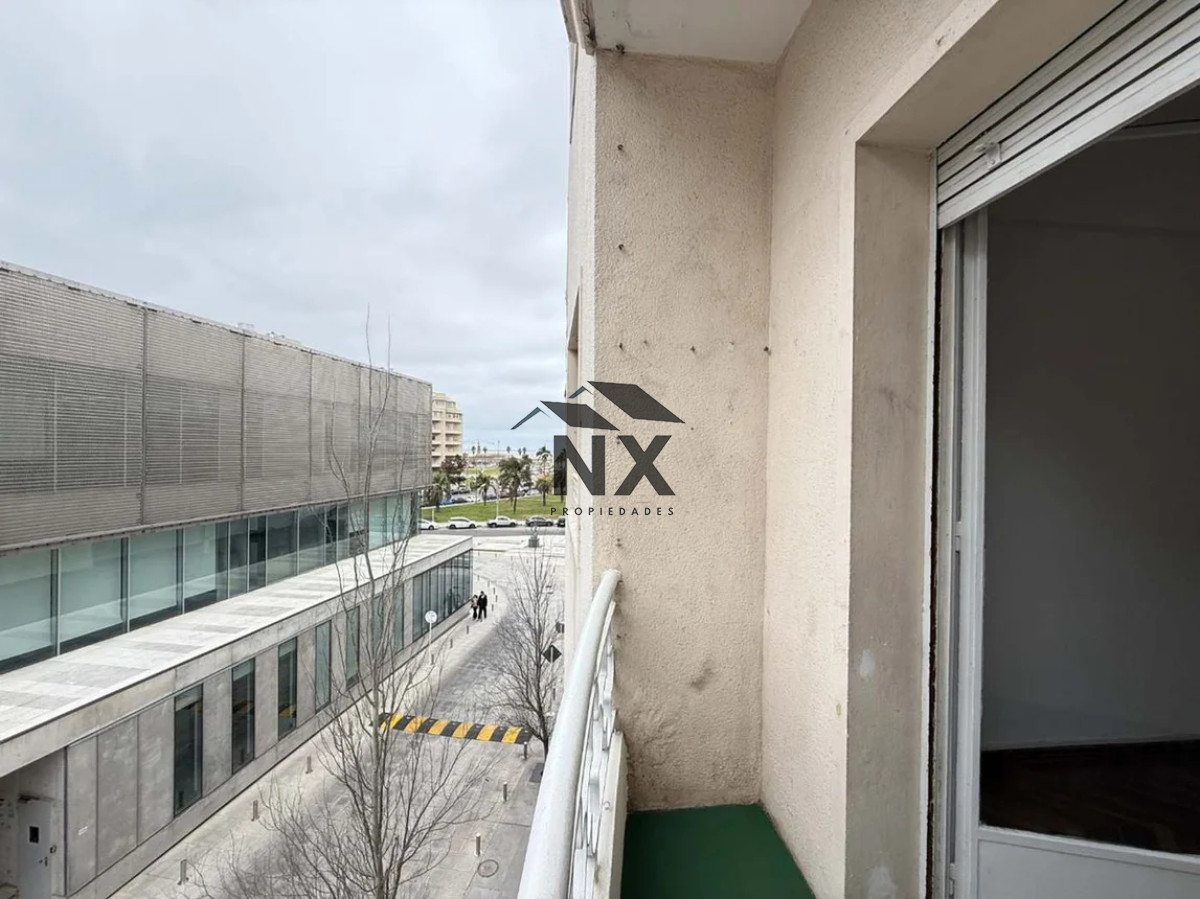 Apartamento ID.176 - Venta apartamento de 2 dormitorios Ciudad Vieja, N