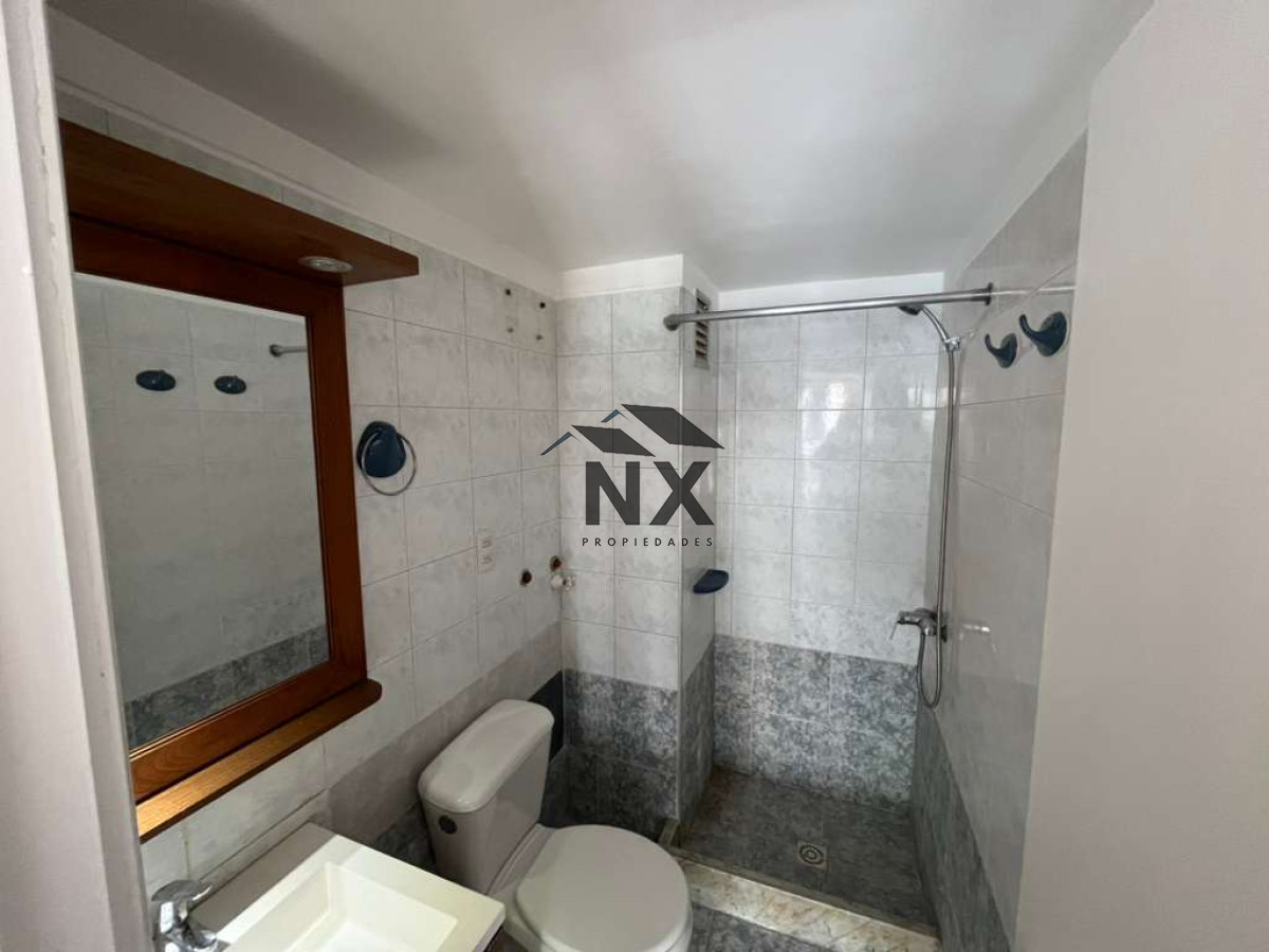 Apartamento ID.102 - Venta Apartamento Monoambiente, Pocitos, Calefacción Central, Balcón, T