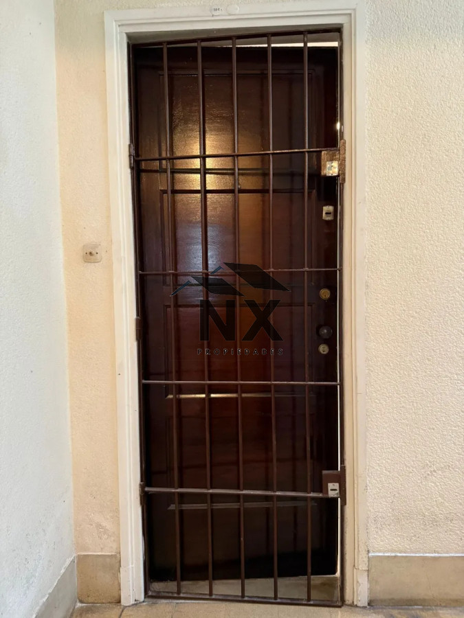 Apartamento ID.90 - Venta apto 2 Domitorios Patio uso Exclusivo Centro Montevideo, N