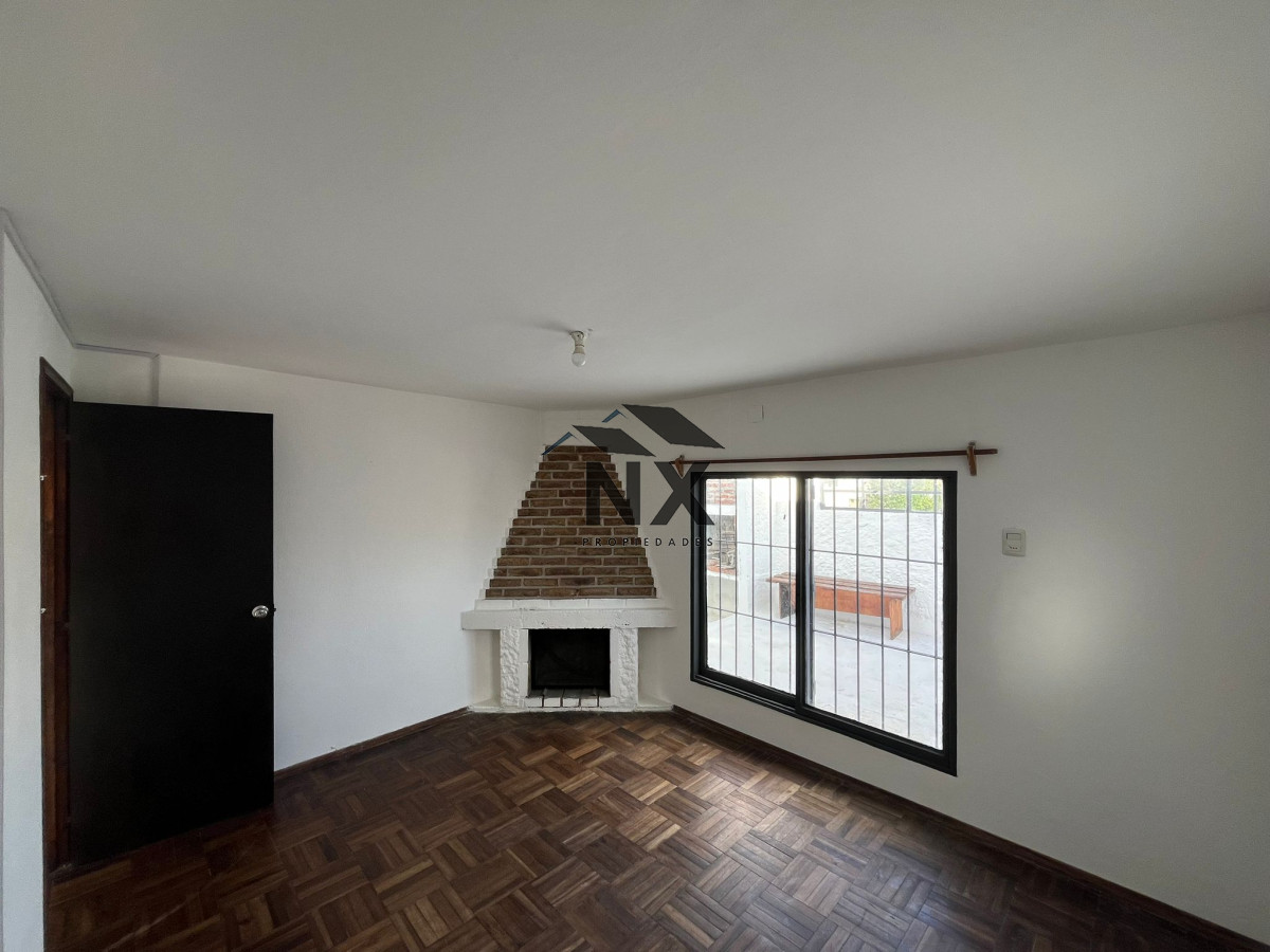 Apartamento ID.52 - Venta Apartamento Tipo Casa 1 Dormitorio, Parrillero, Parque Batlle, T