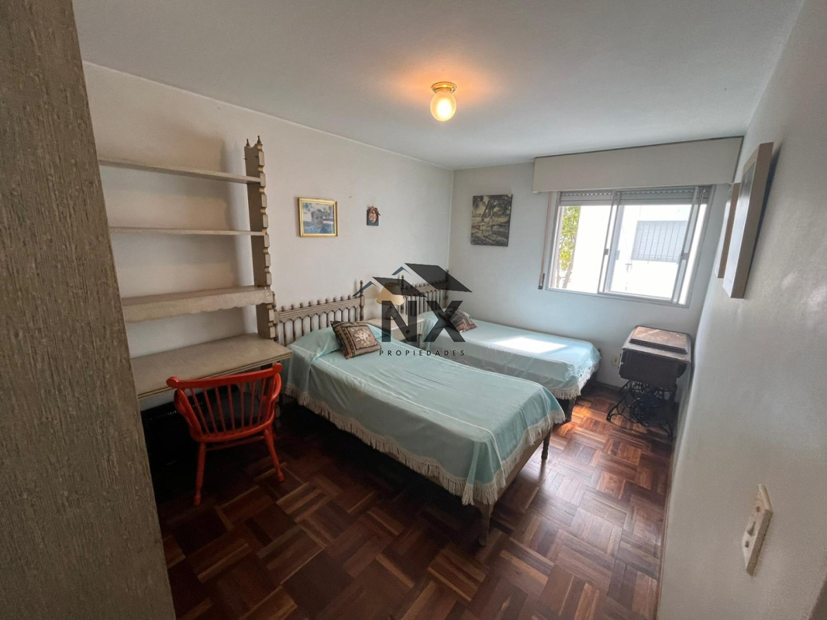 Apartamento ID.369 - Venta Apartamento 3 Dormitorios, Parque Rodo, T