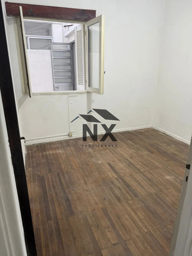 Apartamento ID.90 - Venta apto 2 Domitorios Patio uso Exclusivo Centro Montevideo, N