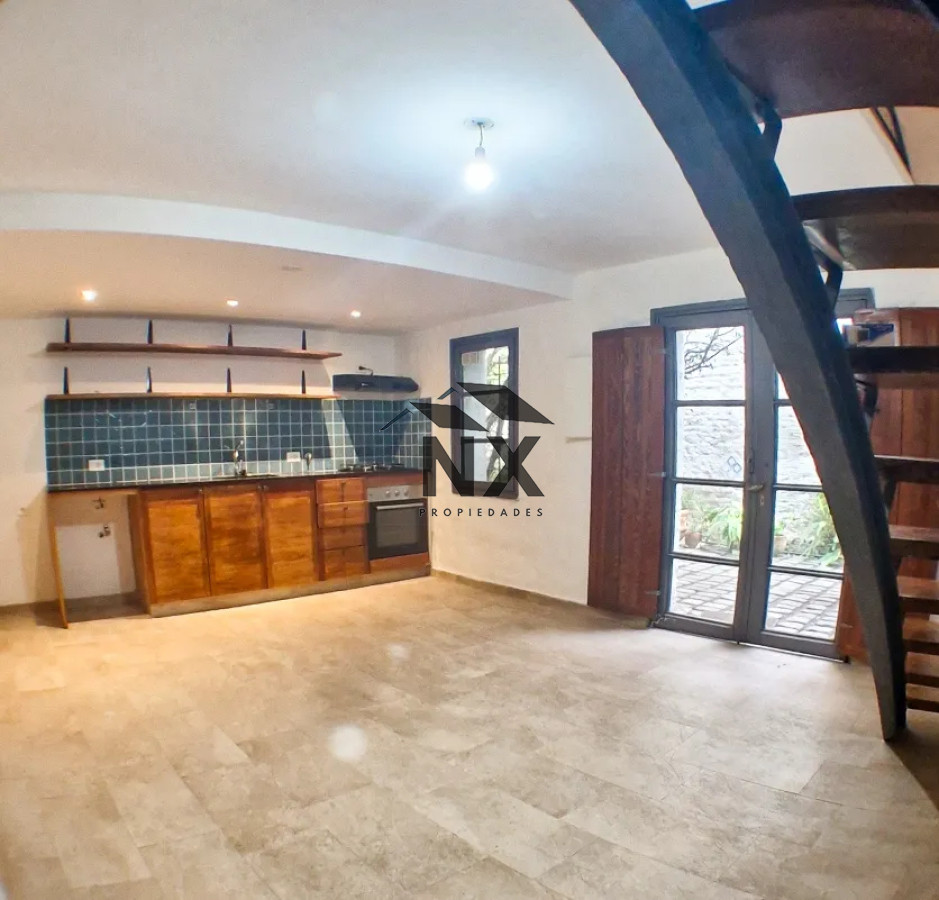 Apartamento ID.66 - Alquiler Apartamento 1 Dormitorio Duplex, Ciudad Vieja, T