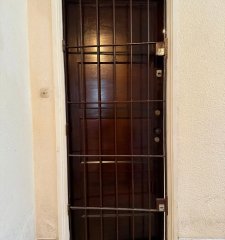 Venta apto 2 Domitorios Patio uso Exclusivo Centro Montevideo, N