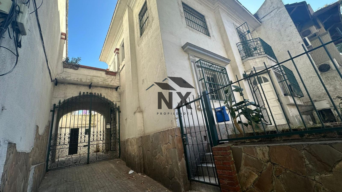 Casa ID.391 - Alquiler Casa 3 Dormitorios Gareje Patio, Punta Carretas Montevideo. H