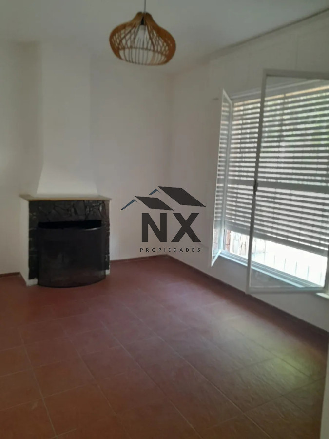 Casa ID.347 - Alquiler Casa 1 Dormitorio, Cocheras, Buceo, T