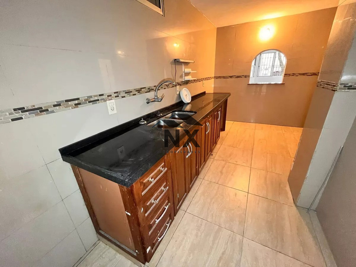 Casa ID.391 - Alquiler Casa 3 Dormitorios Gareje Patio, Punta Carretas Montevideo. H