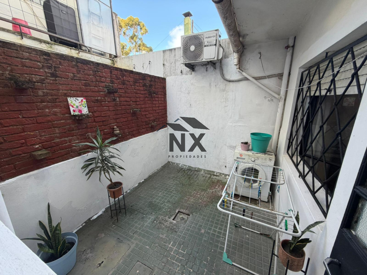 Casa ID.433 - Venta Casa 1 Dormitorio en Parque Batlle, Patio, T
