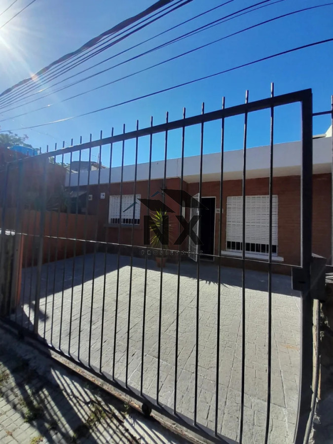 Casa ID.347 - Alquiler Casa 1 Dormitorio, Cocheras, Buceo, T