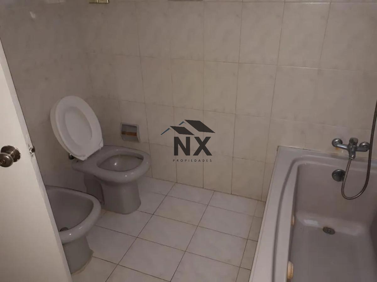 Casa ID.363 - Alquiler Casa PH 2 Dormitorios, Cochera, Carrasco, T