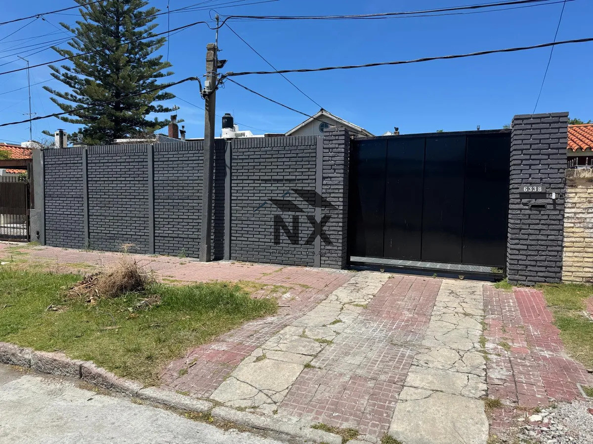 Casa ID.352 - Alquiler Casa 3 Dormitorios, Piscina, Punta Gorda, T