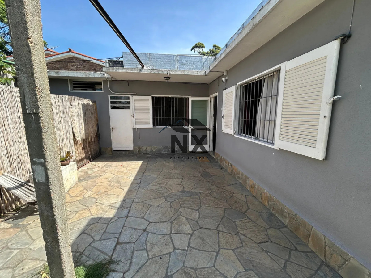 Casa ID.428 - Venta Casa 2 Dormitorios, Carrasco, T