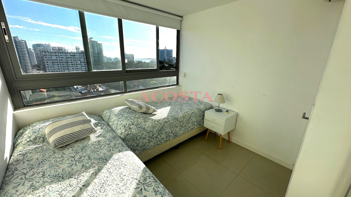 Apartamento ID.210 - Apartamento en venta a 150 mts del Mar, en playa Brava !.