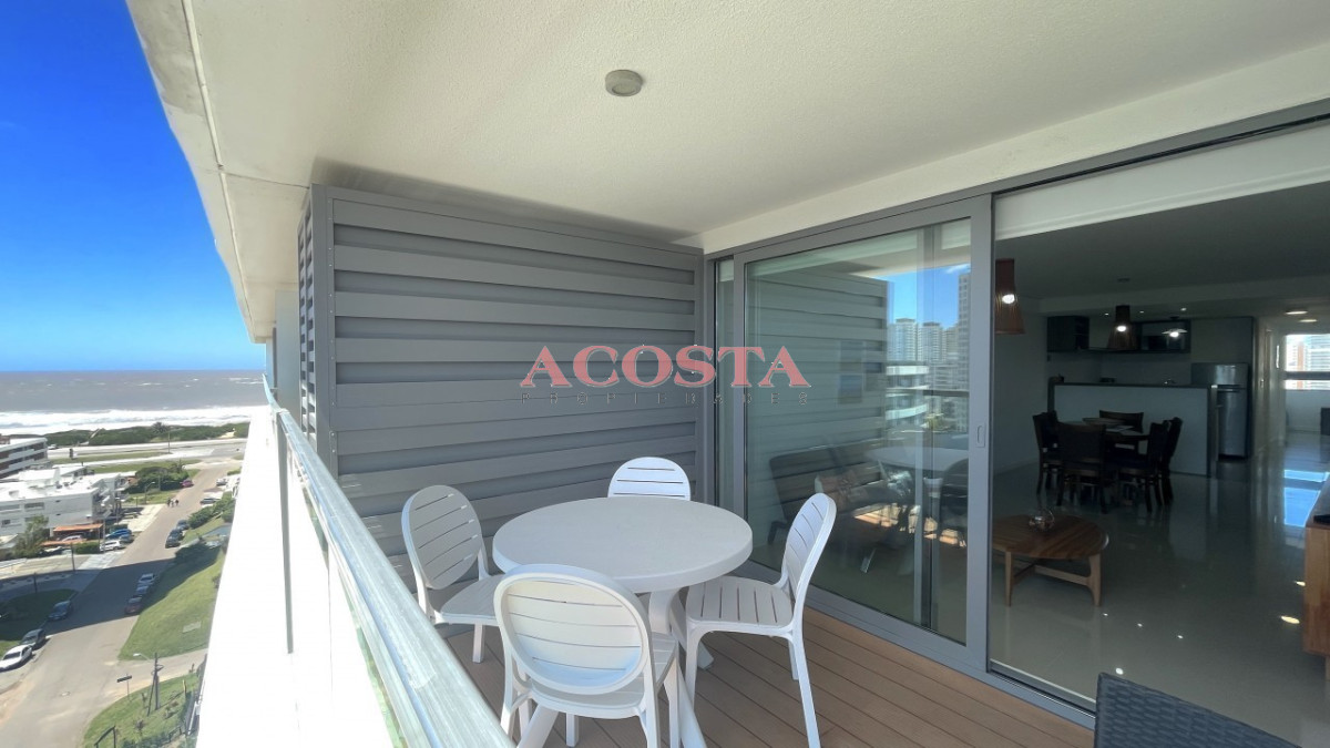 Apartamento ID.210 - Apartamento en venta a 150 mts del Mar, en playa Brava !.