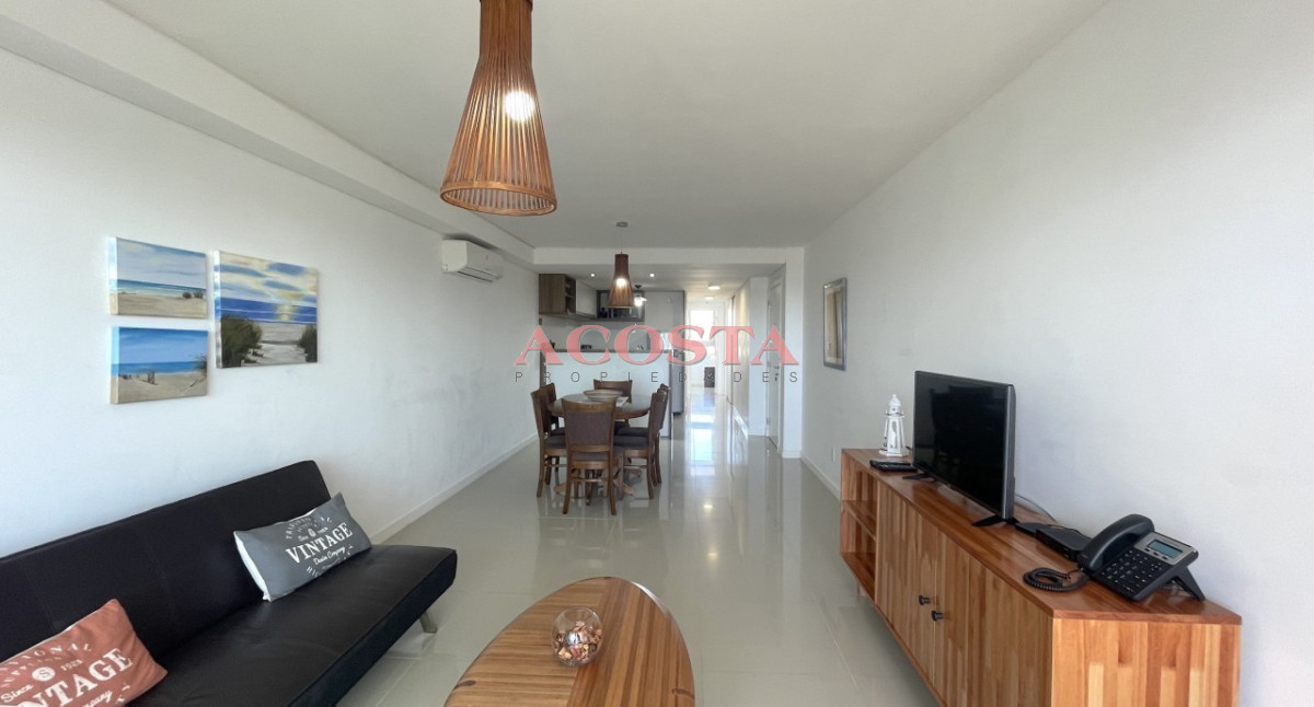 Apartamento ID.210 - Apartamento en venta a 150 mts del Mar, en playa Brava !.