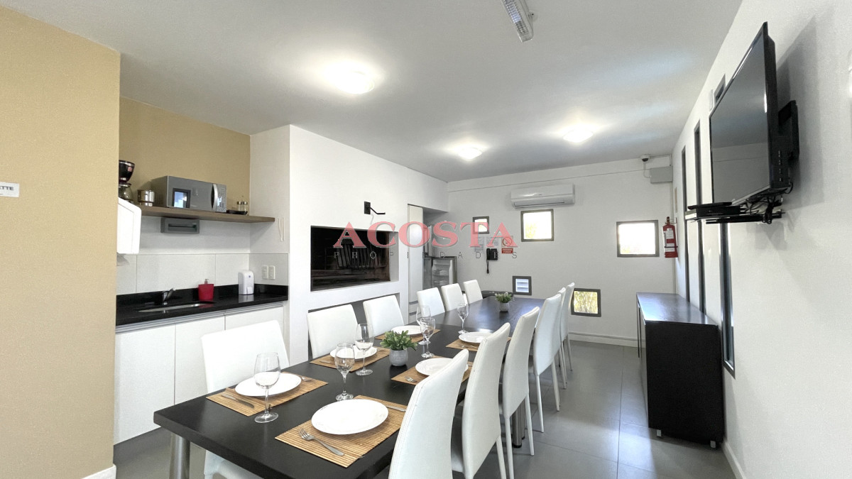Apartamento ID.210 - Apartamento en venta a 150 mts del Mar, en playa Brava !.