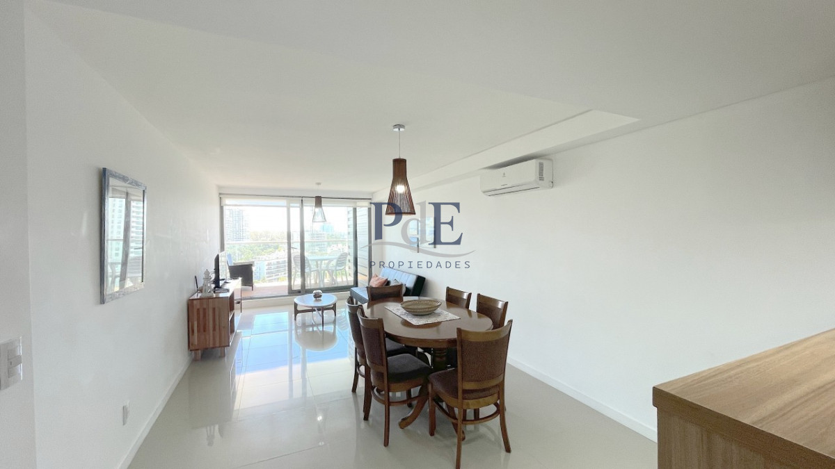 Apartamento en venta a 150 mts del Mar, en playa Brava !. - Imagen 1