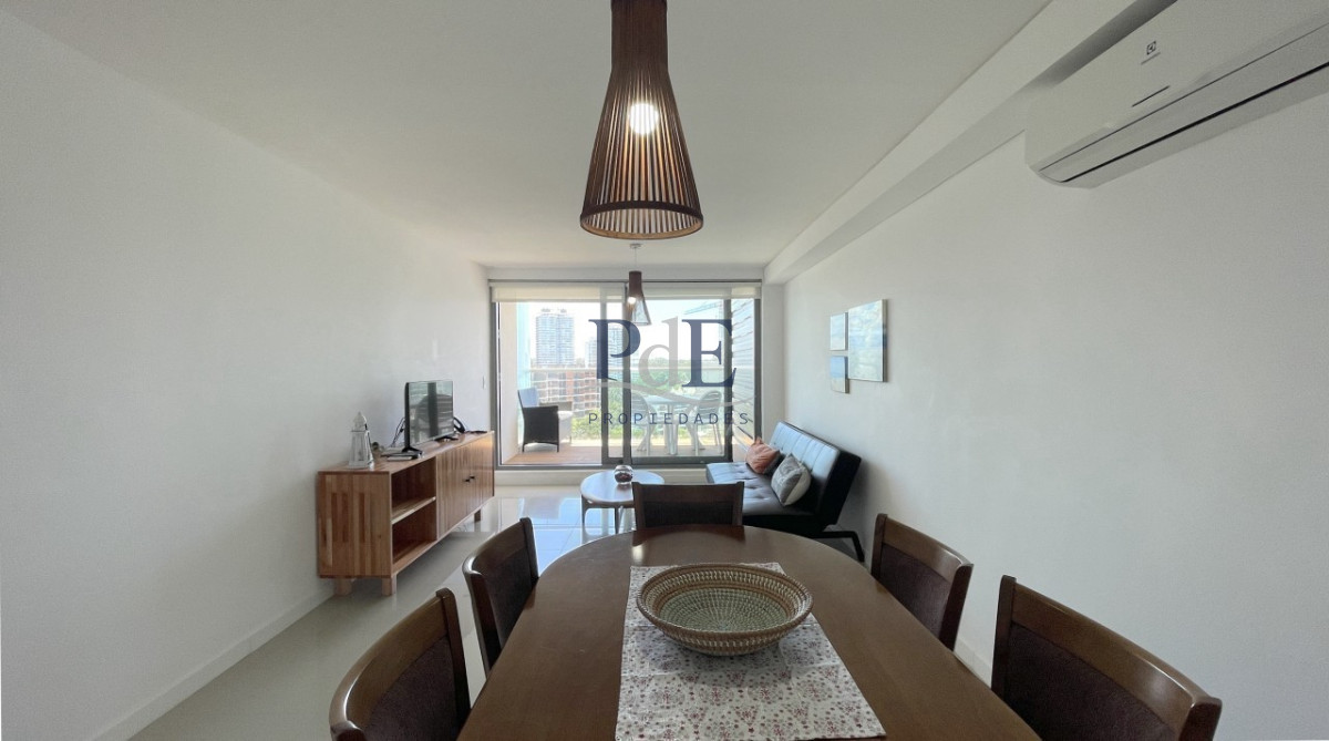 Apartamento en venta a 150 mts del Mar, en playa Brava !. - Imagen 2