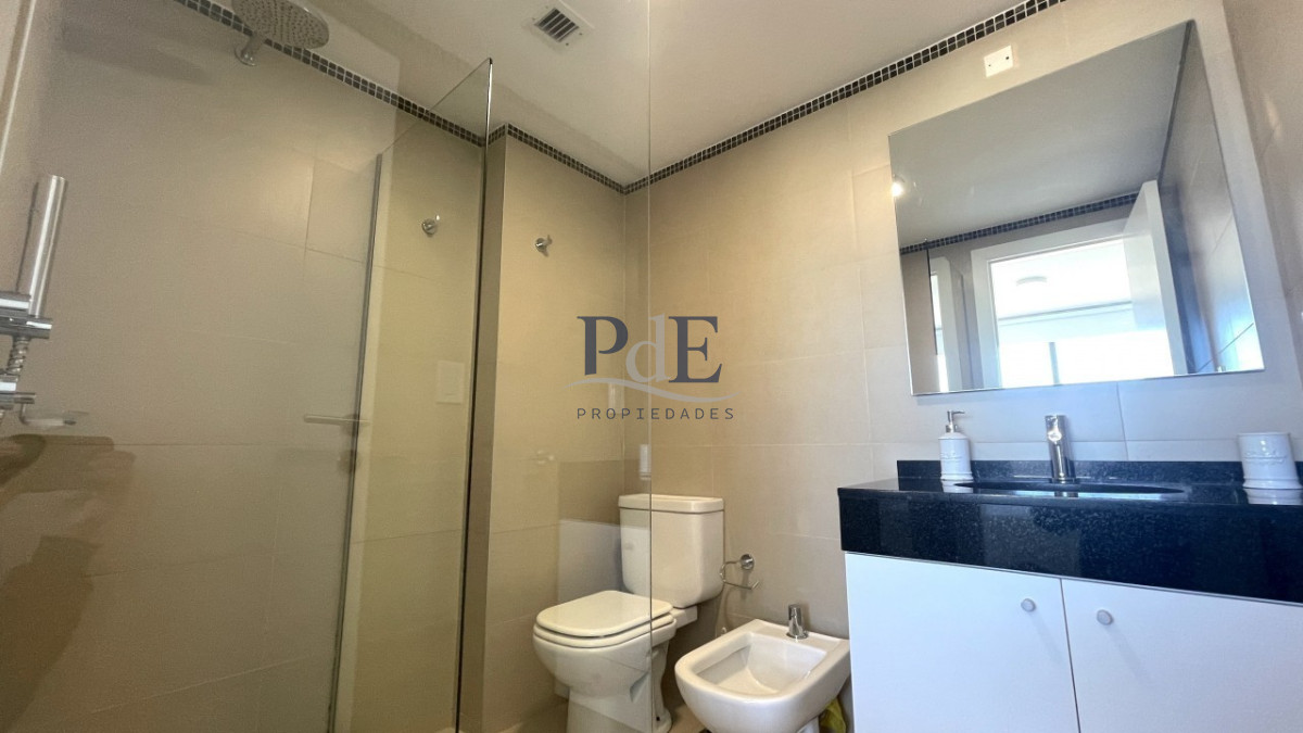 Apartamento en venta a 150 mts del Mar, en playa Brava !. - Imagen 18