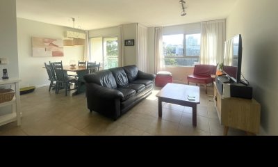 Excepcional apartamento en venta ideal para vivir todo el año. Ubicación, amenities, sol !!