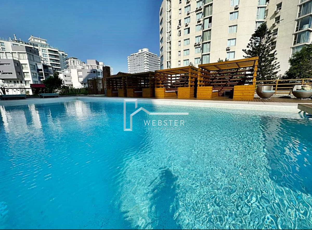 Apartamento ID.2483 - Apto en playa brava 3 dormitorios, vista a la Brava, edificio con servicios