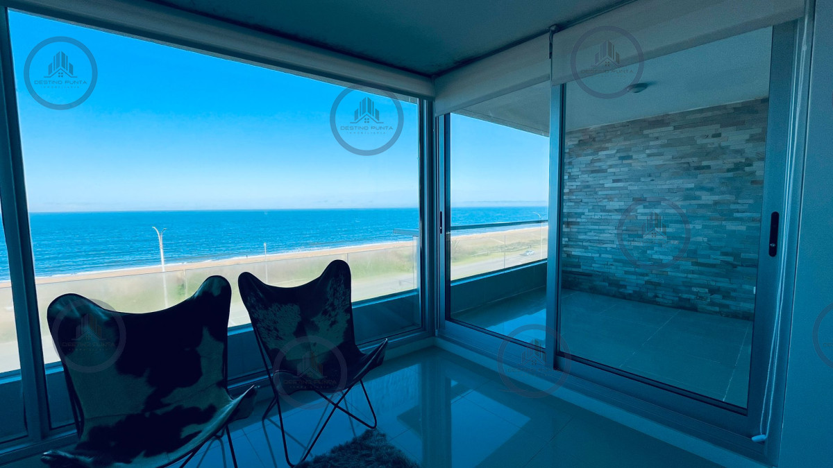 Apartamento ID.2863 - Apartamento de 2 Dormitorios con vista al mar y parrillero propio sobre Playa Mansa