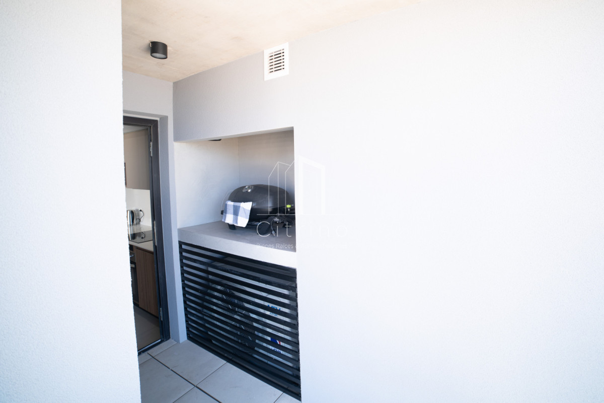 Apartamento ID.2285 - Apartamento de 2 dormitorios con vista al mar, Punta del Este Playa Brava