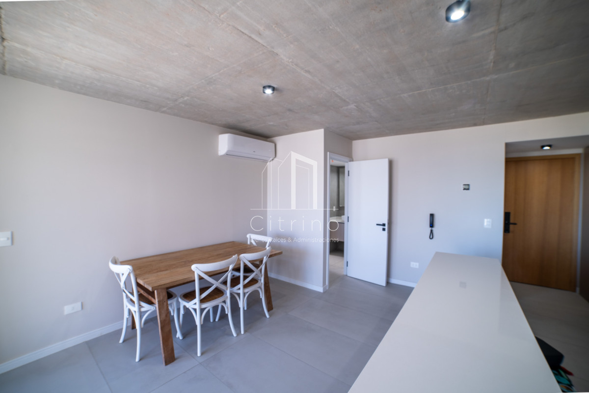 Apartamento ID.2285 - Apartamento de 2 dormitorios con vista al mar, Punta del Este Playa Brava