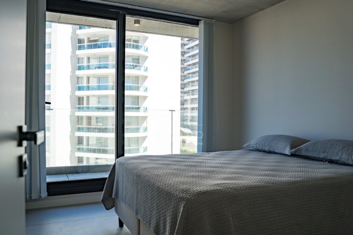 Apartamento ID.2285 - Apartamento de 2 dormitorios con vista al mar, Punta del Este Playa Brava