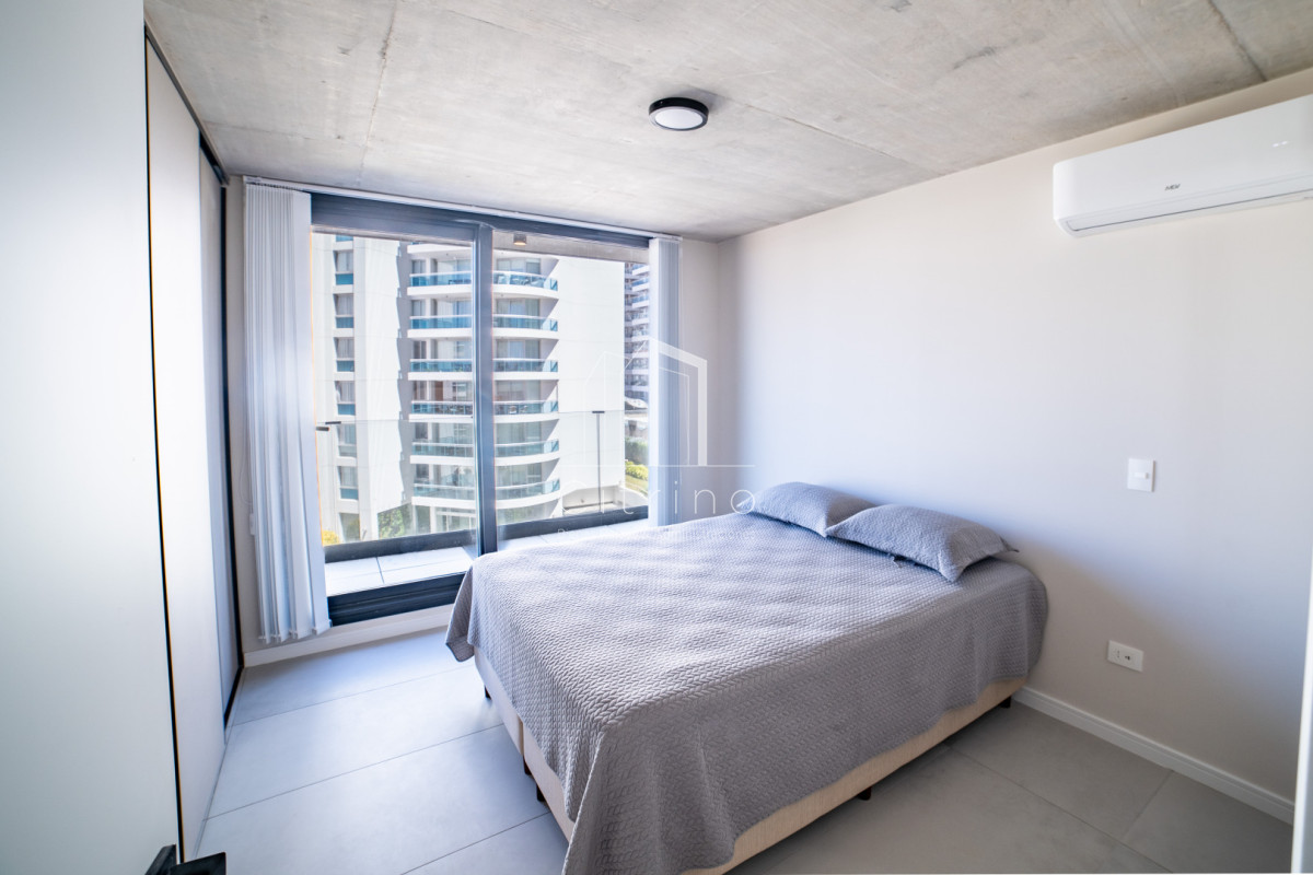 Apartamento ID.2285 - Apartamento de 2 dormitorios con vista al mar, Punta del Este Playa Brava