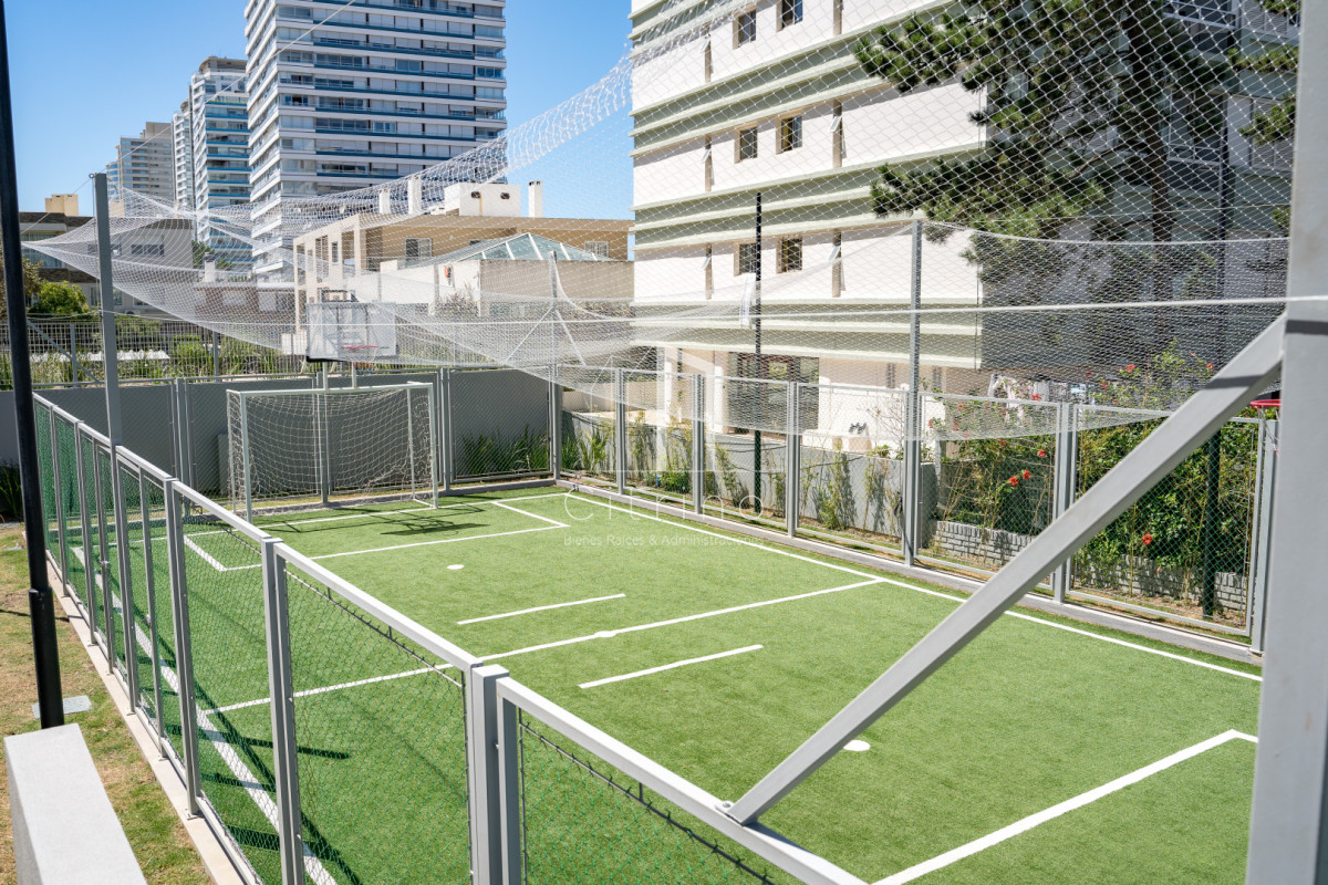 Apartamento ID.2285 - Apartamento de 2 dormitorios con vista al mar, Punta del Este Playa Brava