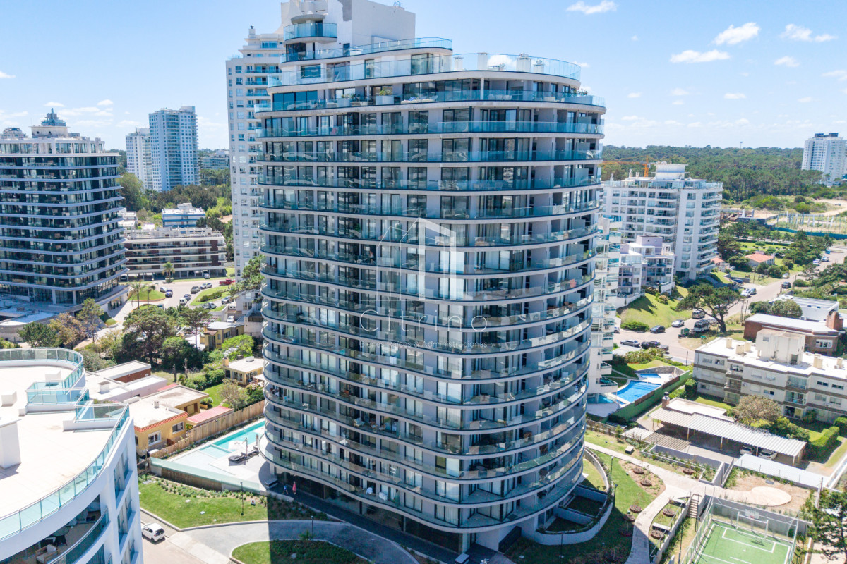 Apartamento ID.2285 - Apartamento de 2 dormitorios con vista al mar, Punta del Este Playa Brava