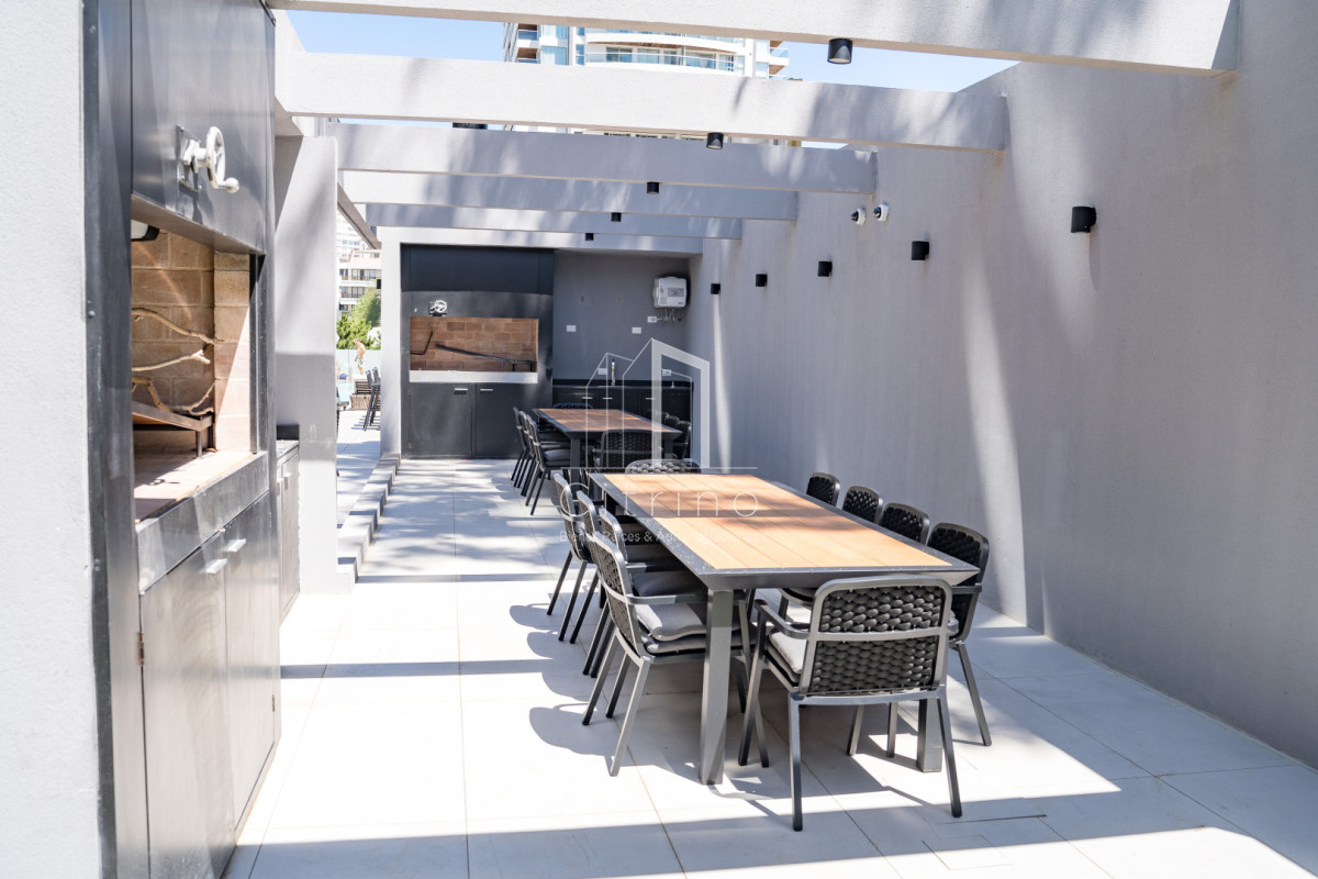 Apartamento ID.2285 - Apartamento de 2 dormitorios con vista al mar, Punta del Este Playa Brava